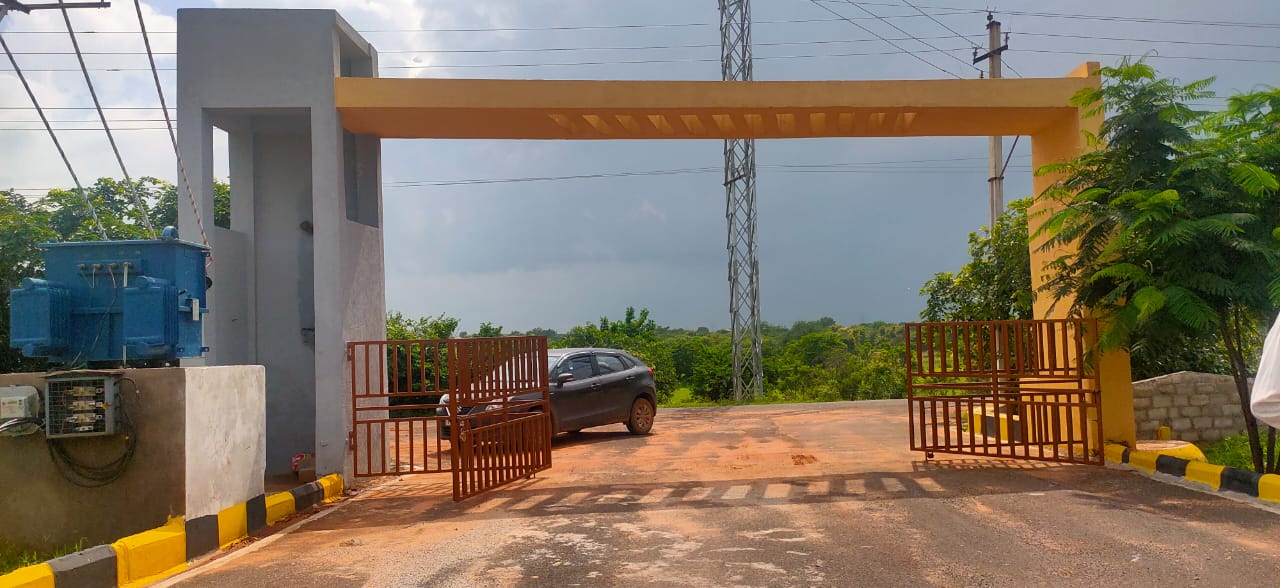 100FEET ROAD facing venture CBC COSMOPOLIS open plots for sale in Meerkhanpet srisailam highway